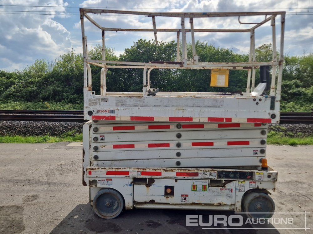 2014 Haulotte Compact 14 - Plataforma elevadora: foto 2 2014 Haulotte Compact 14 - Plataforma elevadora: foto 2