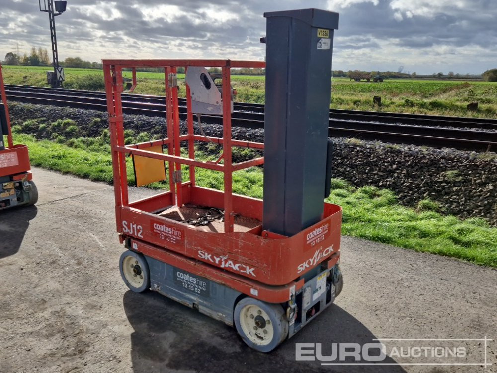 2014 SkyJack SJ12 - Plataforma elevadora: foto 3 2014 SkyJack SJ12 - Plataforma elevadora: foto 3