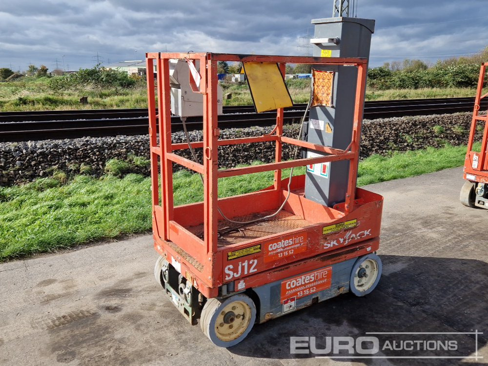 2014 SkyJack SJ12 - Plataforma elevadora: foto 1 2014 SkyJack SJ12 - Plataforma elevadora: foto 1