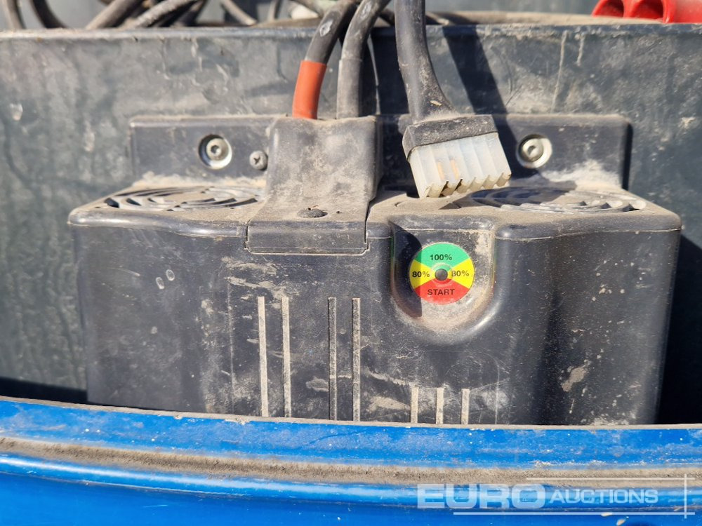 Plataforma de mástil vertical 2015 ATN PIAF1000R: foto 15 Plataforma de mástil vertical 2015 ATN PIAF1000R: foto 15