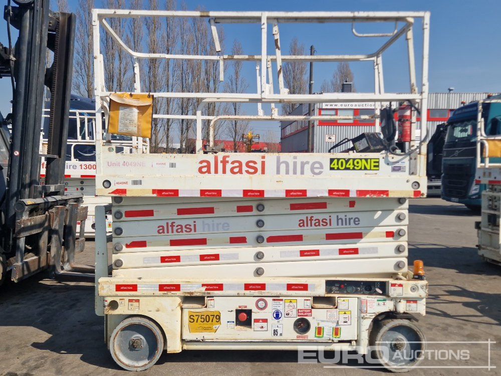 2015 Haulotte Compact 14 - Plataforma elevadora: foto 5 2015 Haulotte Compact 14 - Plataforma elevadora: foto 5