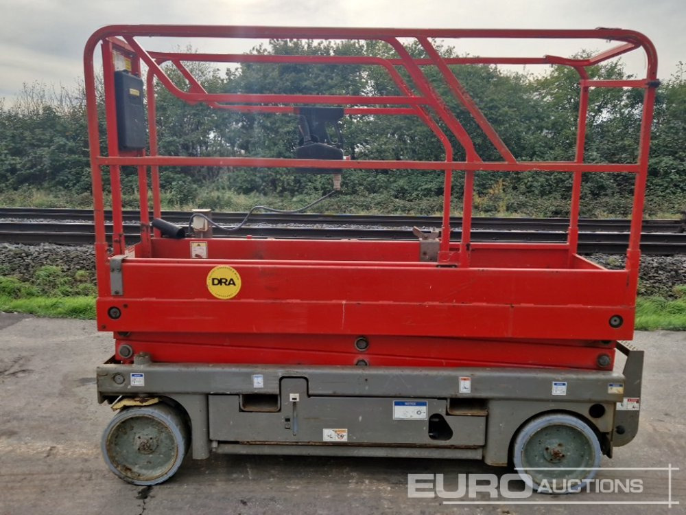 2016 Haulotte Compact 8 - Plataforma de tijeras: foto 2 2016 Haulotte Compact 8 - Plataforma de tijeras: foto 2