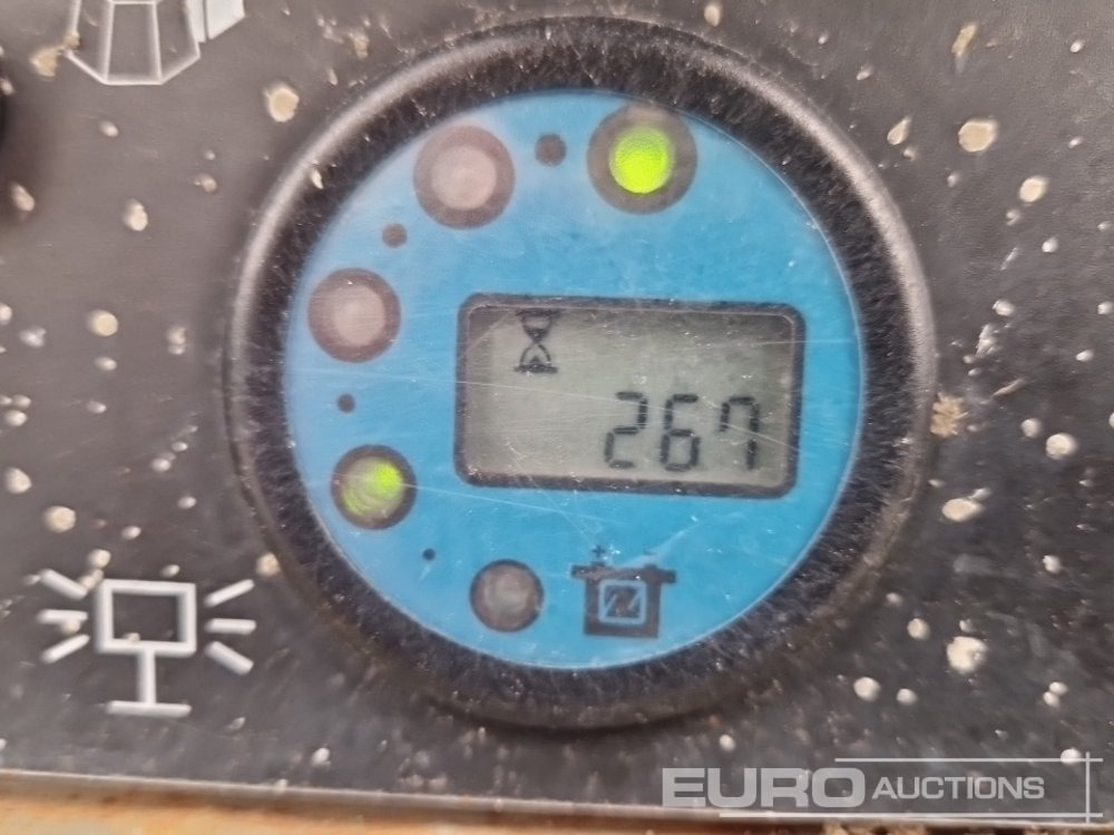 Plataforma de tijeras 2016 Haulotte Compact 8: foto 19 Plataforma de tijeras 2016 Haulotte Compact 8: foto 19