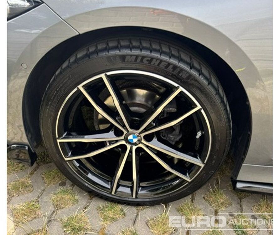 Coche 2023 BMW 3 Series: foto 9