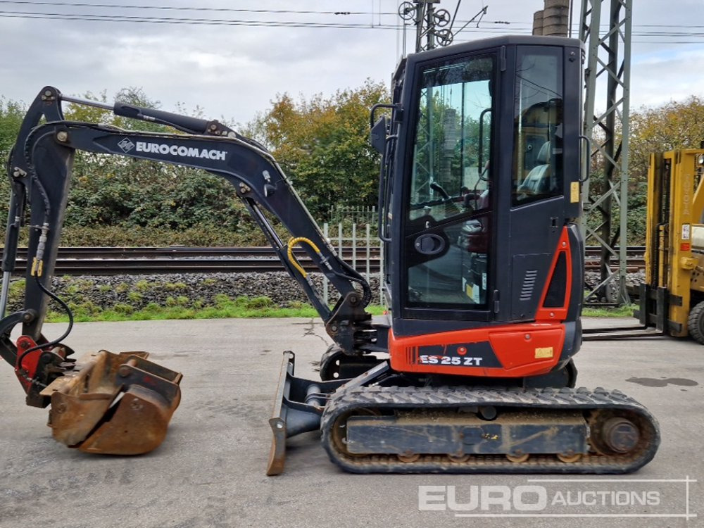 Eurocomach ES25ZT - Miniexcavadora: foto 2 Eurocomach ES25ZT - Miniexcavadora: foto 2