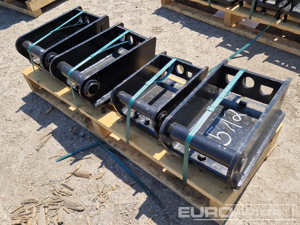Häner Adapter Plates MS01 and MS03 to suit Häner HX and HX-S Breaker (4 Pieces) - Cazo: foto 1 Häner Adapter Plates MS01 and MS03 to suit Häner HX and HX-S Breaker (4 Pieces) - Cazo: foto 1