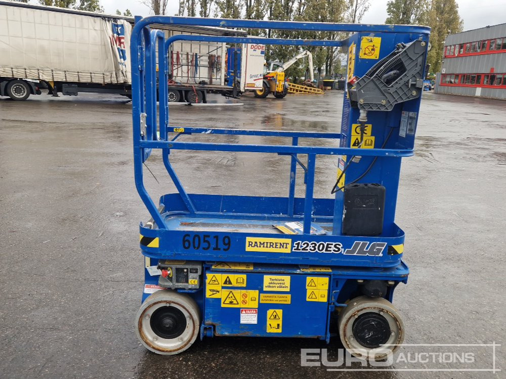 JLG 1230ES Ramismart - Plataforma de mástil vertical: foto 2 JLG 1230ES Ramismart - Plataforma de mástil vertical: foto 2