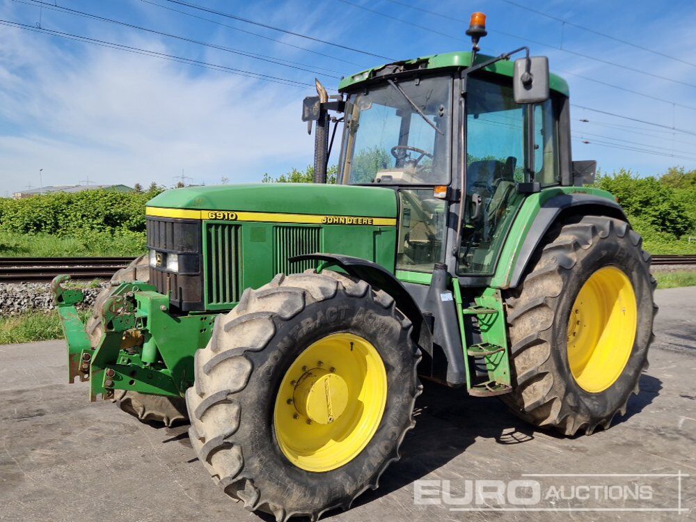 John Deere 6910 - Tractor: foto 1 John Deere 6910 - Tractor: foto 1