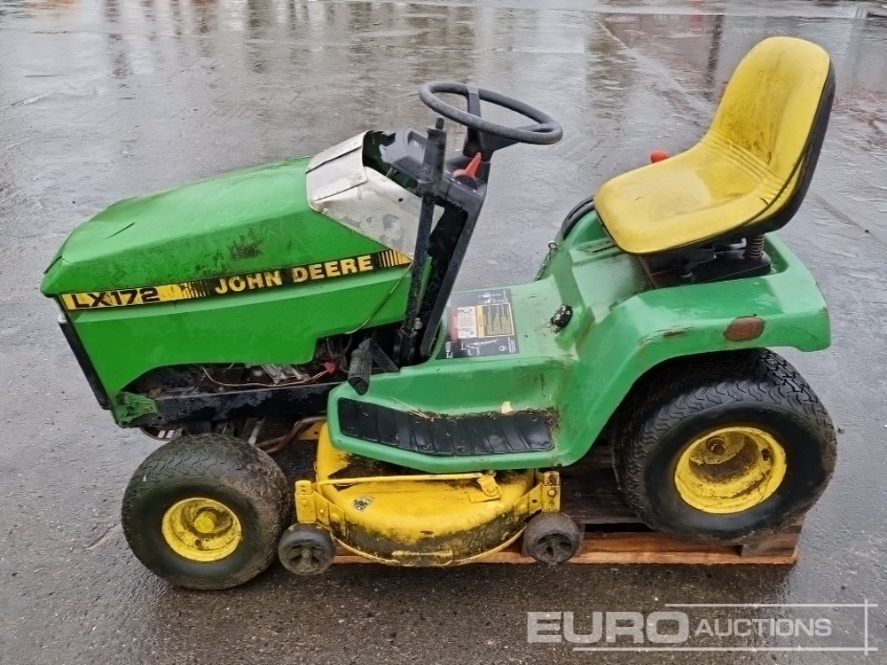 John Deere LX172 - Cortacésped: foto 2 John Deere LX172 - Cortacésped: foto 2