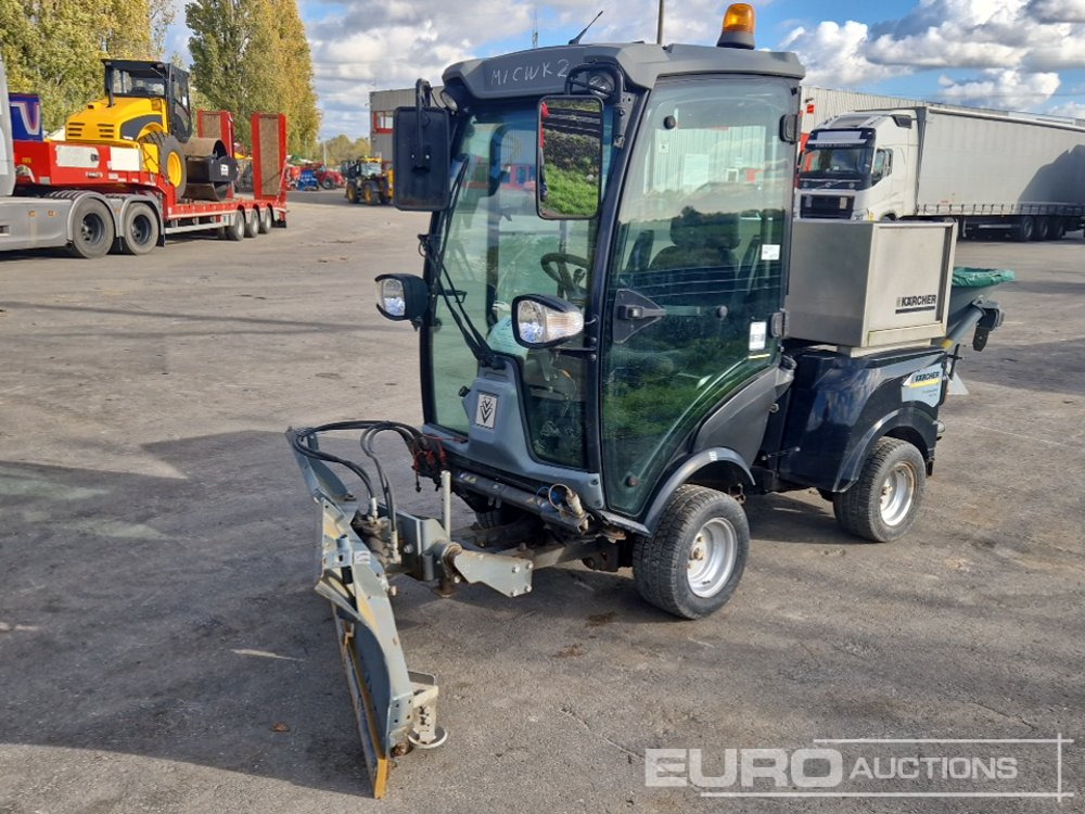 Kärcher Utility Vehicle with Snow Blade, Spreader - Máquina quitanieve: foto 1 Kärcher Utility Vehicle with Snow Blade, Spreader - Máquina quitanieve: foto 1