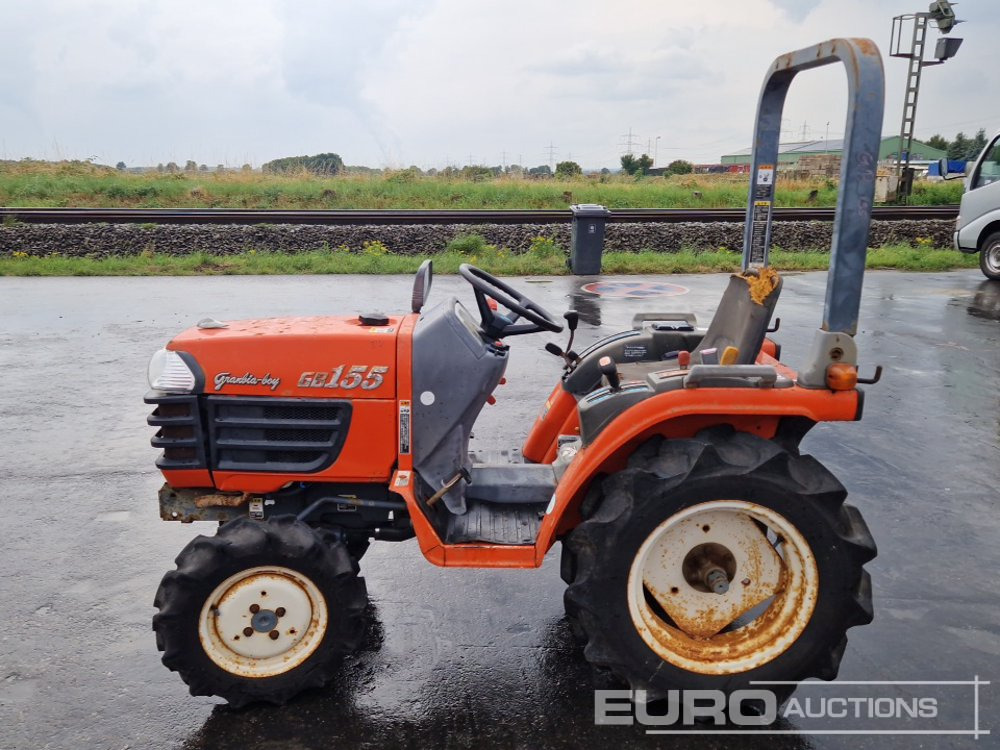 Kubota GB155 - Tractor viñedo/ Frutero: foto 2 Kubota GB155 - Tractor viñedo/ Frutero: foto 2
