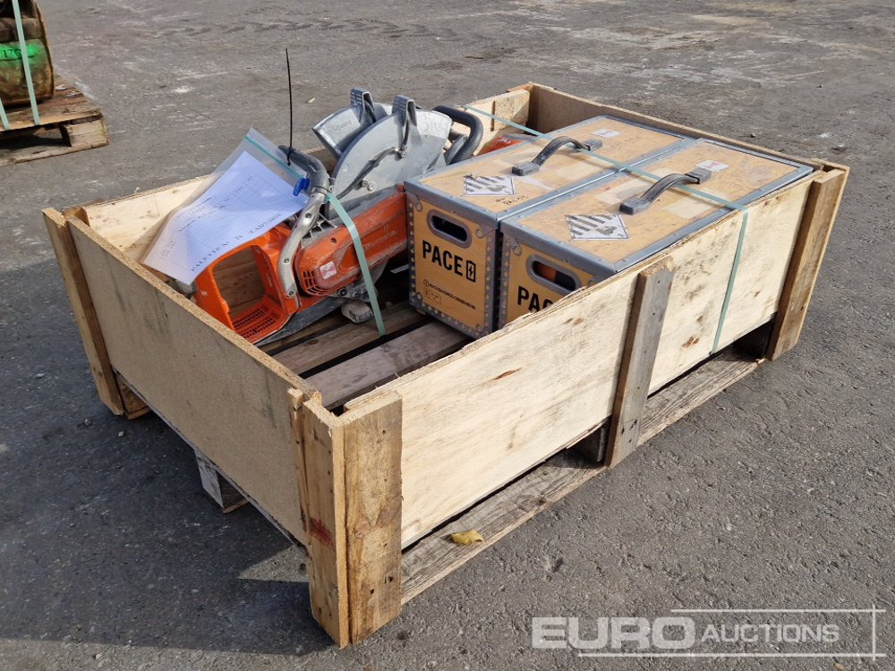Pallet of Husqvarna Quickcut Saws, Battery Power Kit - Construcción de carreteras: foto 1 Pallet of Husqvarna Quickcut Saws, Battery Power Kit - Construcción de carreteras: foto 1