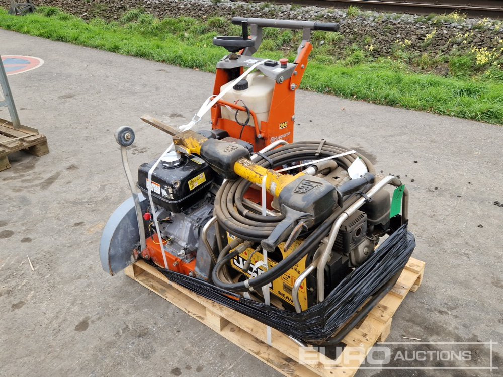 Pallet of Walk Behind Asphalt Saw, JCB Compressor with Compressed Air Hammer - Equipo de construcción: foto 1 Pallet of Walk Behind Asphalt Saw, JCB Compressor with Compressed Air Hammer - Equipo de construcción: foto 1