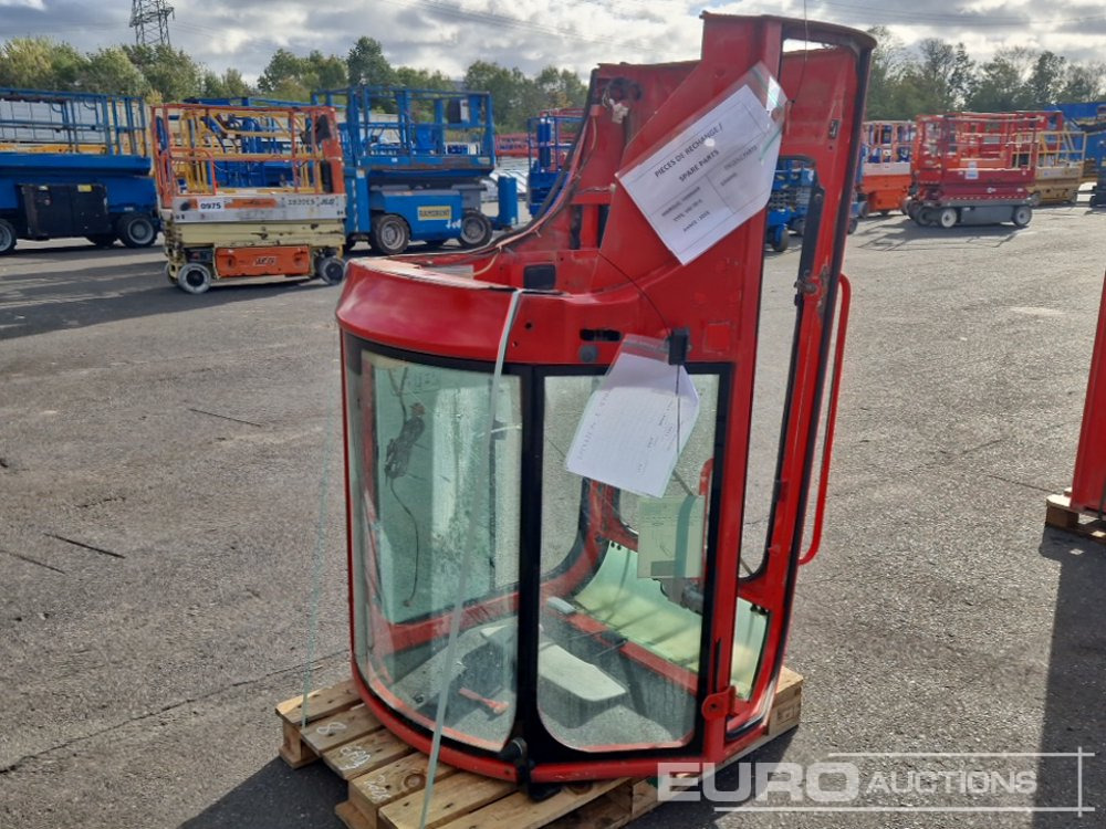 Cabin to suit Yanmar VIO20-4 - Piezas de recambio para Excavadora: foto 4 Cabin to suit Yanmar VIO20-4 - Piezas de recambio para Excavadora: foto 4