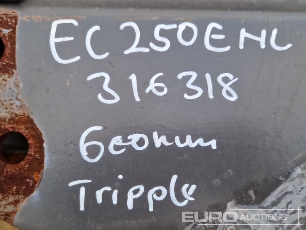 Piezas de recambio para Excavadora Track Plates to suit Volvo: foto 7