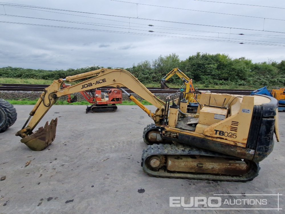 Takeuchi TB025 - Miniexcavadora: foto 2 Takeuchi TB025 - Miniexcavadora: foto 2