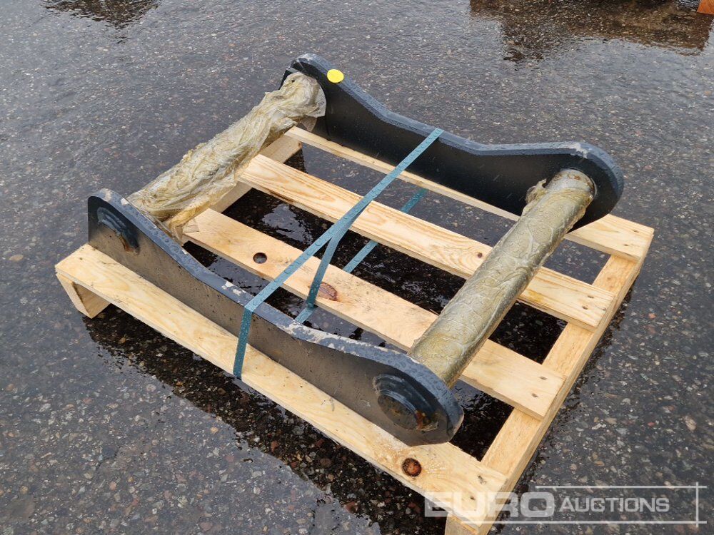 Unused OQ65 Equipment Frame for converting mechanical attachments, internal width: 440 mm, center distance: 530 mm, axle diameter: 65 mm, weight: 70 kg - Acoplamiento rápido: foto 2 Unused OQ65 Equipment Frame for converting mechanical attachments, internal width: 440 mm, center distance: 530 mm, axle diameter: 65 mm, weight: 70 kg - Acoplamiento rápido: foto 2