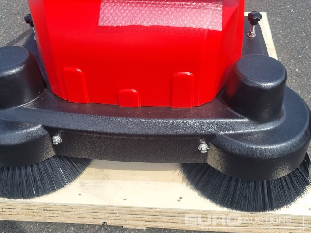 Unused Walk Behind Sweeper - Barredora industrial: foto 5 Unused Walk Behind Sweeper - Barredora industrial: foto 5