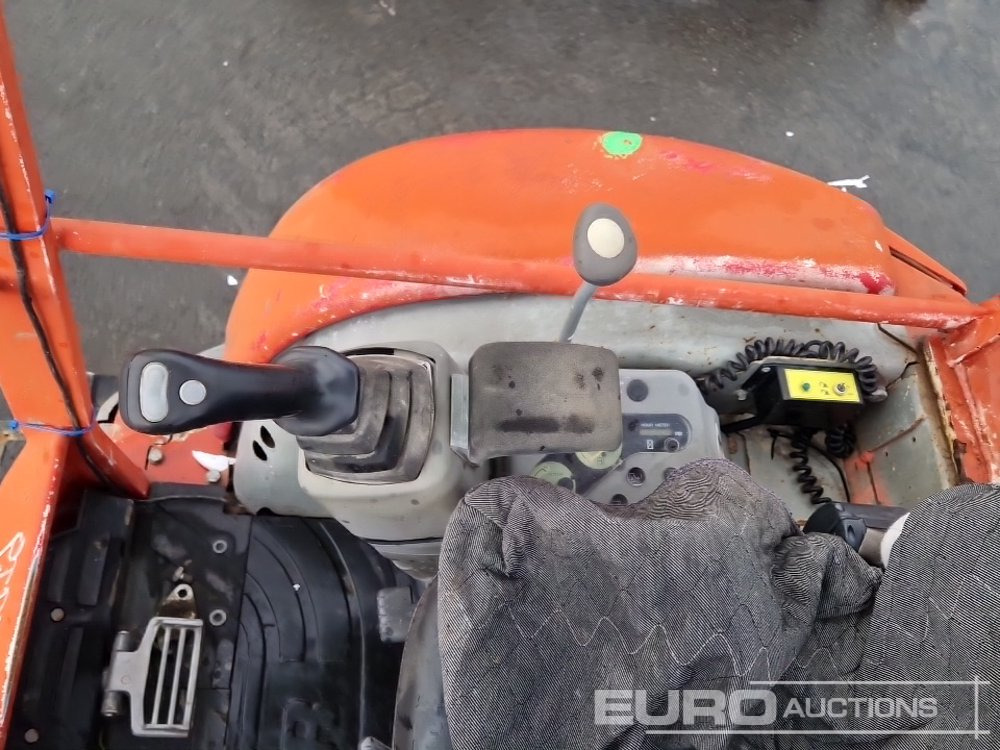 Miniexcavadora Yanmar Rubber Tracks, Blade, Offset, CV, QH, Piped, Aux Piping: foto 24 Miniexcavadora Yanmar Rubber Tracks, Blade, Offset, CV, QH, Piped, Aux Piping: foto 24