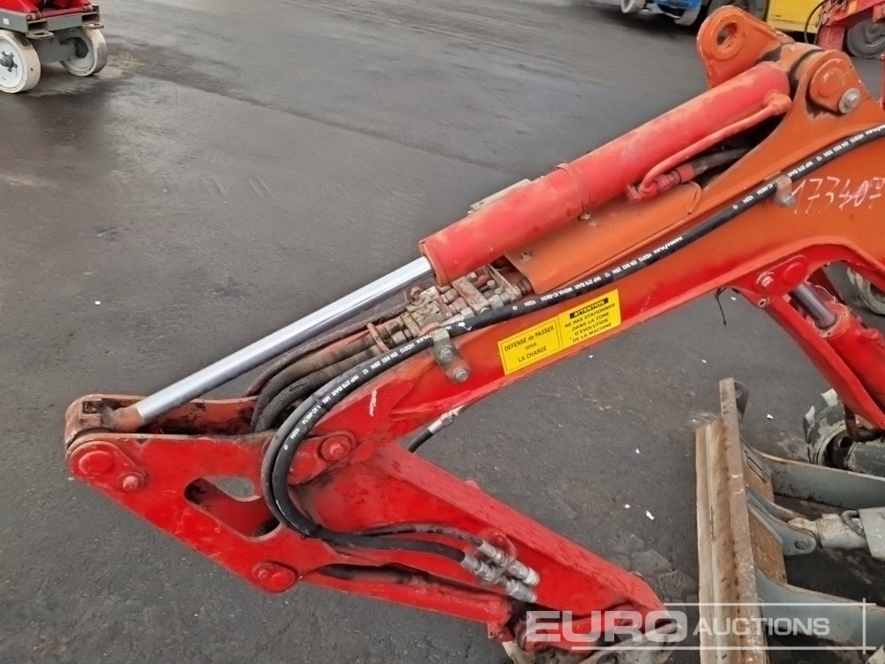 Miniexcavadora Yanmar Rubber Tracks, Blade, Offset, CV, QH, Piped, Aux Piping: foto 17 Miniexcavadora Yanmar Rubber Tracks, Blade, Offset, CV, QH, Piped, Aux Piping: foto 17