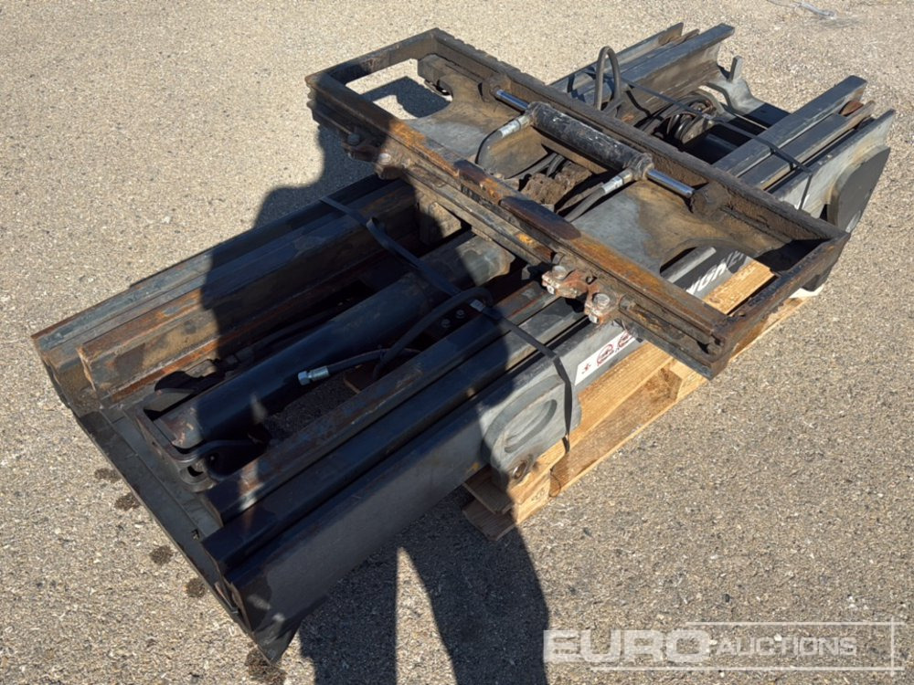 3 Stage Mast , Side Shift to suit 3 Ton Jungheinridh Forklift - Implemento para Carretilla elevadora: foto 3 3 Stage Mast , Side Shift to suit 3 Ton Jungheinridh Forklift - Implemento para Carretilla elevadora: foto 3