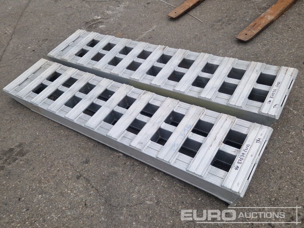 Loading Ramps - Equipo de construcción: foto 2 Loading Ramps - Equipo de construcción: foto 2
