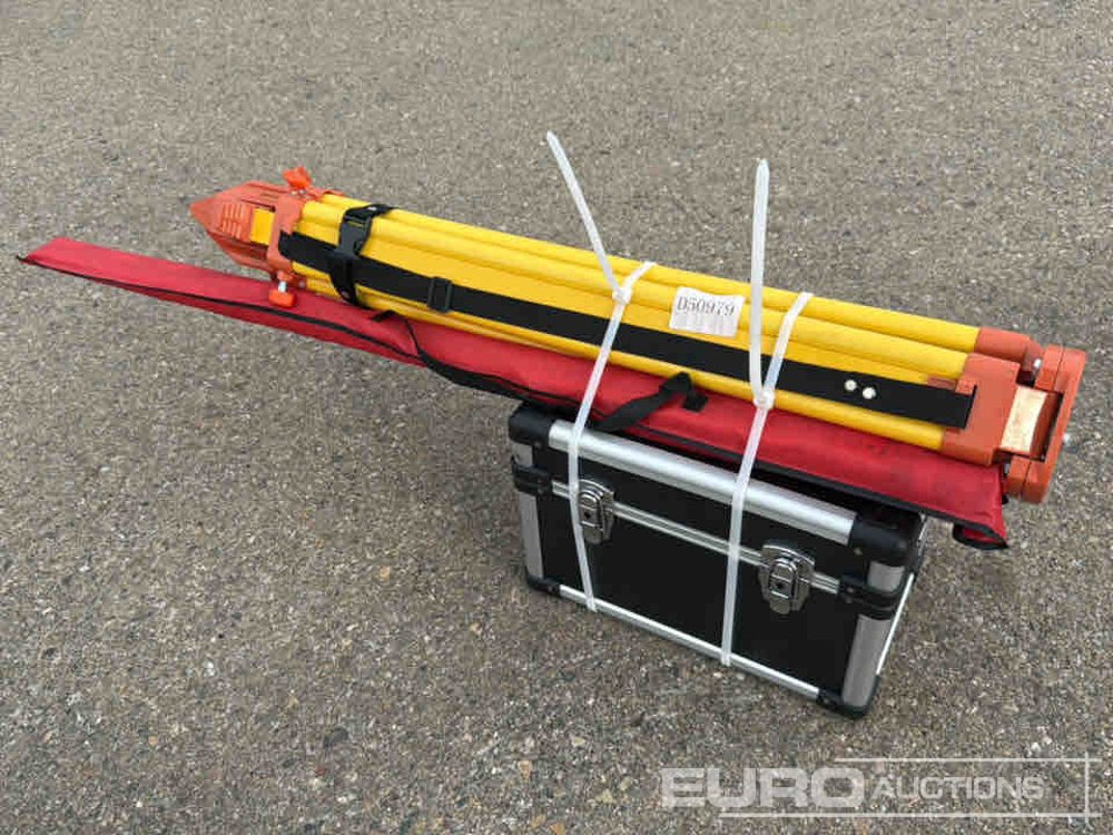 Unused 2025 SKLP Self-Leveling Rotary Laser Level With Batteries, Reciever, Tripod, Grade Rod - Equipo de taller: foto 1 Unused 2025 SKLP Self-Leveling Rotary Laser Level With Batteries, Reciever, Tripod, Grade Rod - Equipo de taller: foto 1