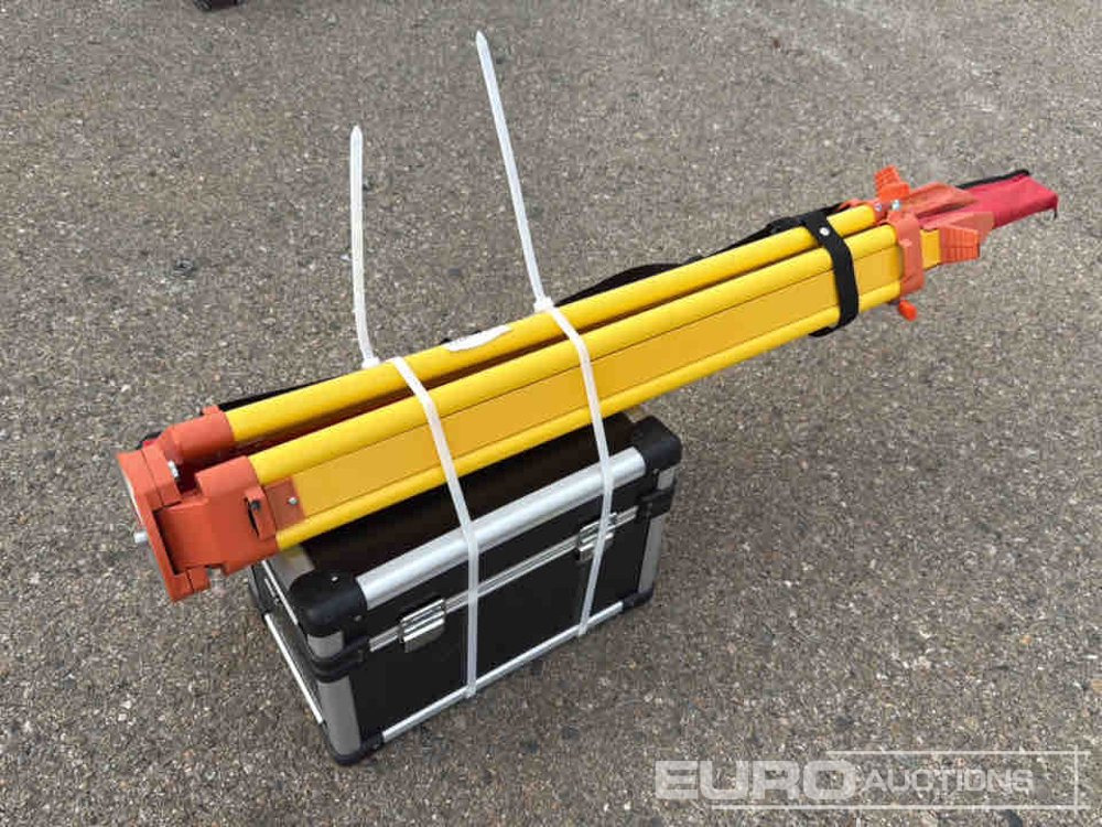 Unused 2025 SKLP Self-Leveling Rotary Laser Level With Batteries, Reciever, Tripod, Grade Rod - Equipo de taller: foto 2 Unused 2025 SKLP Self-Leveling Rotary Laser Level With Batteries, Reciever, Tripod, Grade Rod - Equipo de taller: foto 2