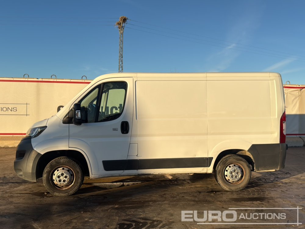 2015 Peugeot Boxer - Vehículo comercial ligero: foto 2 2015 Peugeot Boxer - Vehículo comercial ligero: foto 2