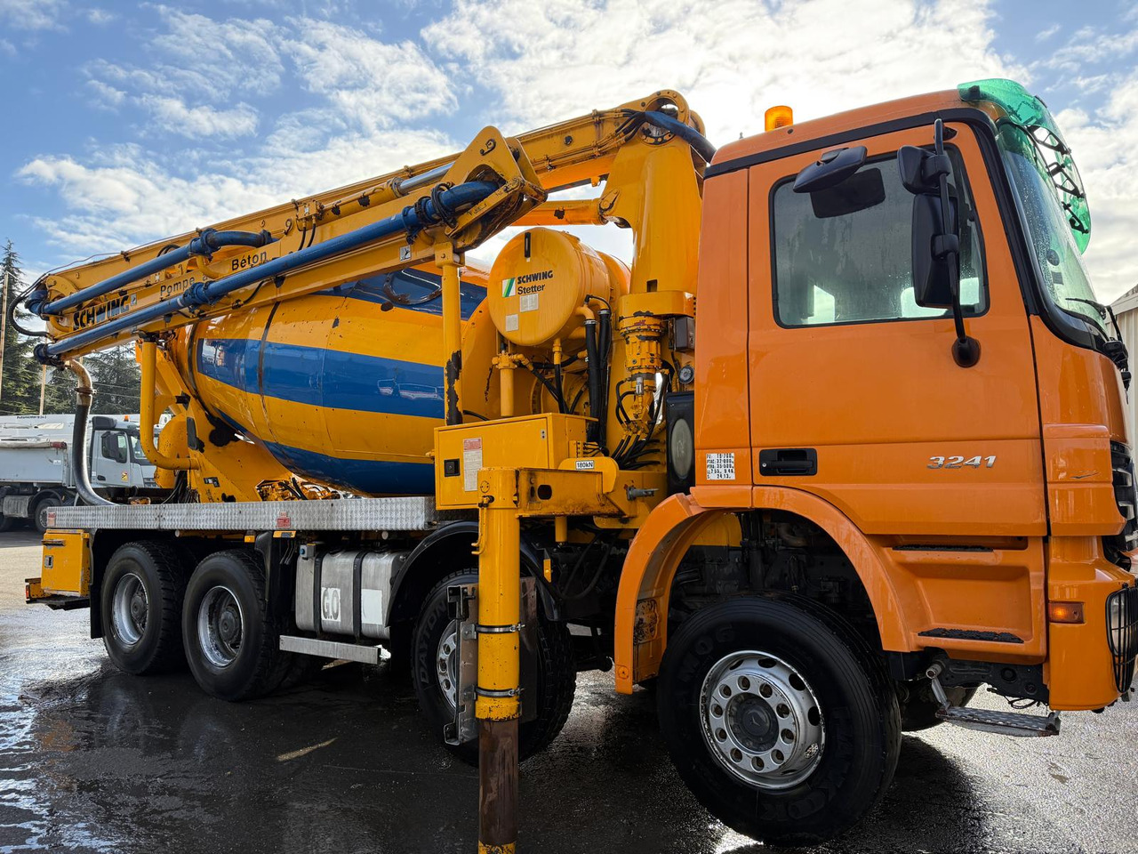 Camion pumi Mercedes Benz Actros 3241 BA-654-EE - Bomba de hormigón: foto 3 Camion pumi Mercedes Benz Actros 3241 BA-654-EE - Bomba de hormigón: foto 3