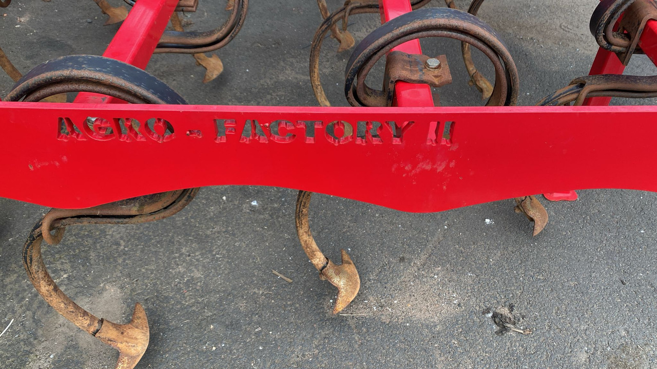 Agro Factory Cris 6 Grossfederzinkenegge - Grada: foto 3 Agro Factory Cris 6 Grossfederzinkenegge - Grada: foto 3