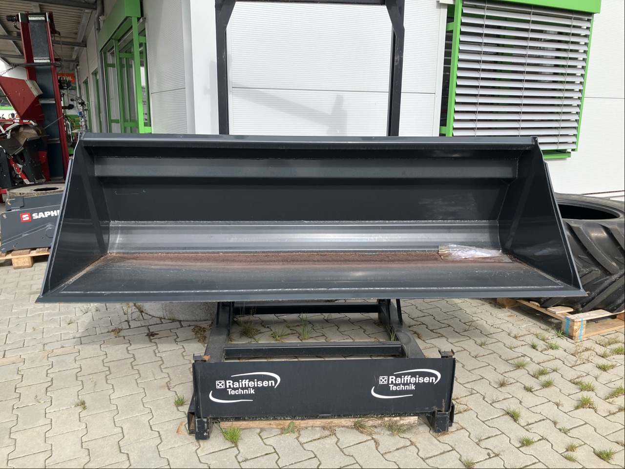 Alö Stoll Schaufel 2,60m - Cargador frontal para tractor: foto 1 Alö Stoll Schaufel 2,60m - Cargador frontal para tractor: foto 1