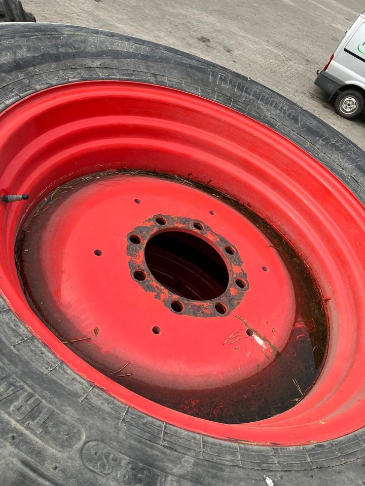 Fendt 650/60-34 Trelleborg - Neumáticos y llantas: foto 2 Fendt 650/60-34 Trelleborg - Neumáticos y llantas: foto 2