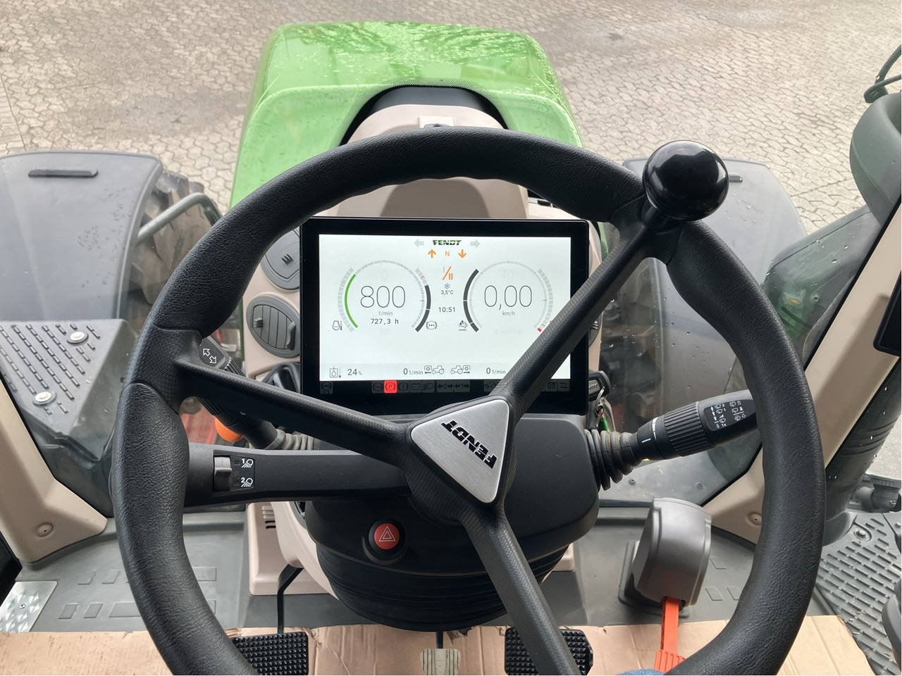 Fendt 724 Vario Gen6 Power Setting2 - Tractor: foto 4 Fendt 724 Vario Gen6 Power Setting2 - Tractor: foto 4