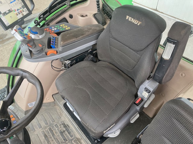 Fendt 724 Vario S4 Profi - Tractor: foto 5 Fendt 724 Vario S4 Profi - Tractor: foto 5