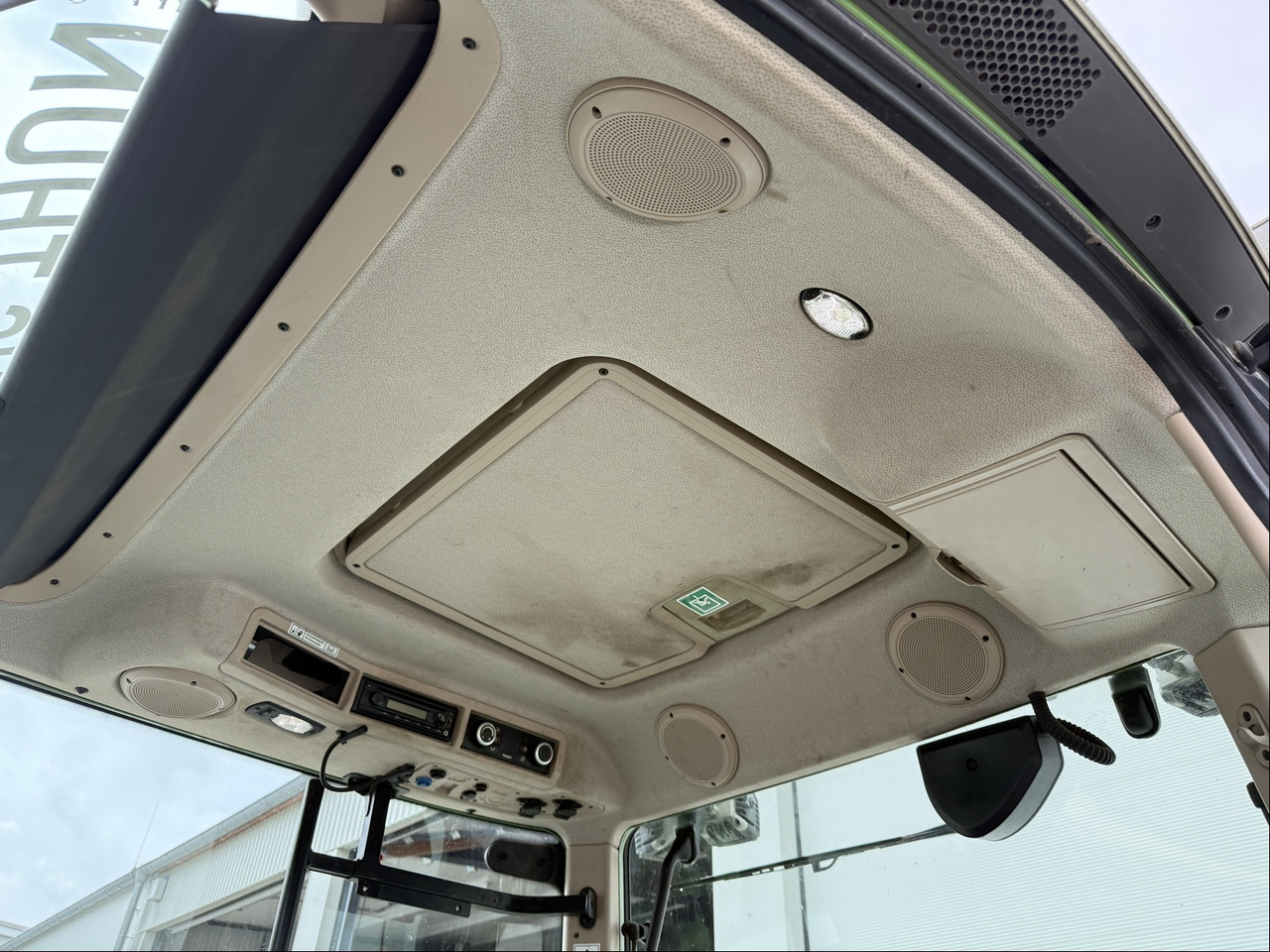 Tractor Fendt 724 Vario S4 Profi: foto 13