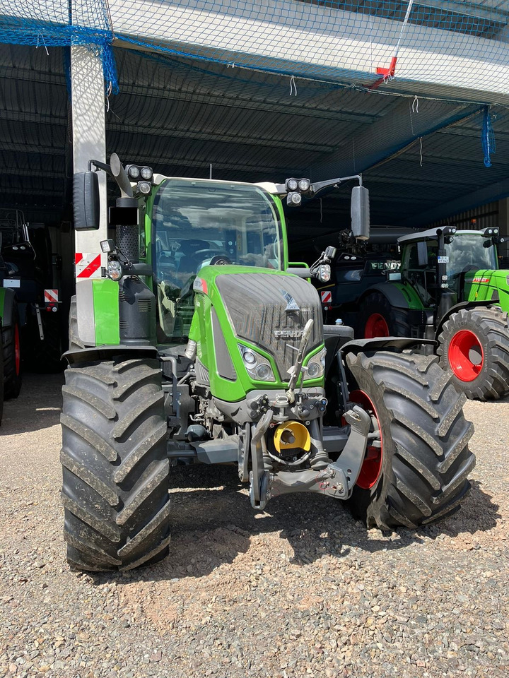 Fendt 724 Vario S4 ProfiPlus - Tractor: foto 3 Fendt 724 Vario S4 ProfiPlus - Tractor: foto 3
