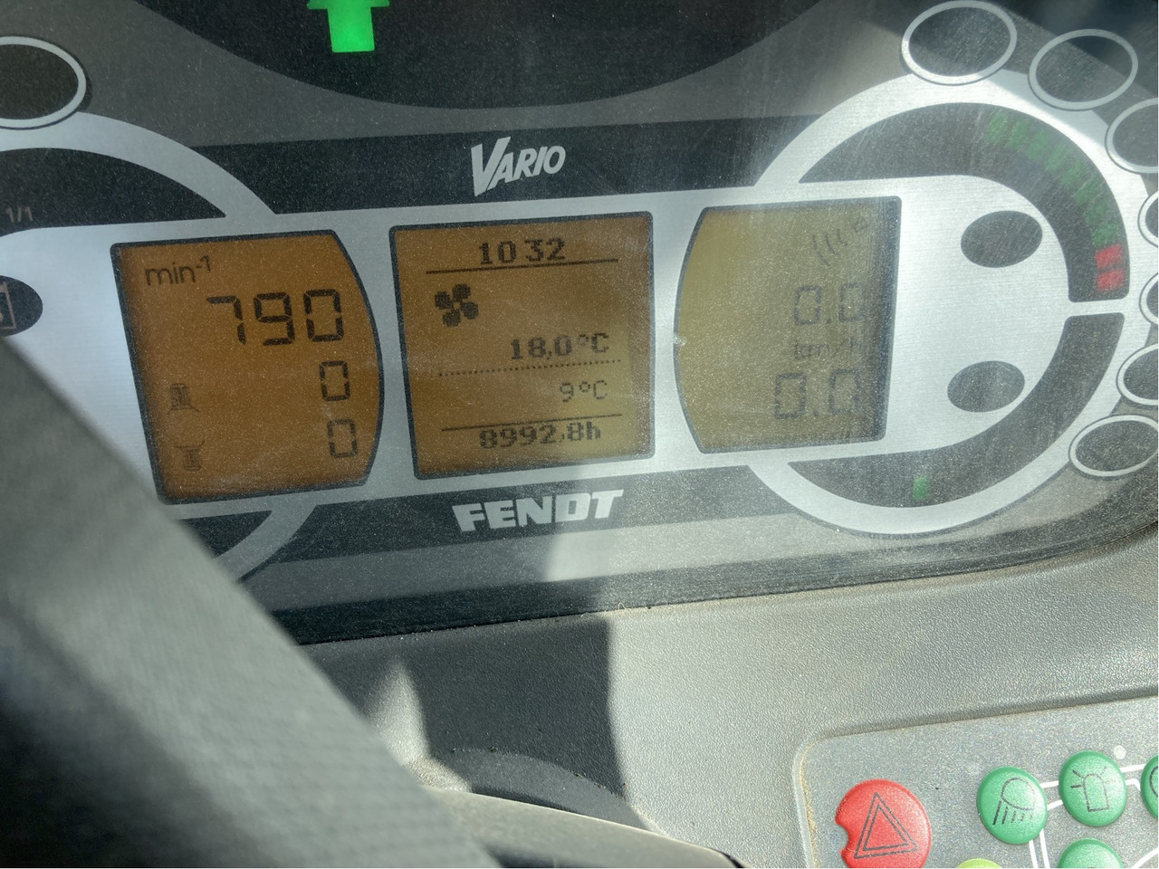 Fendt 724 Vario SCR - Tractor: foto 4 Fendt 724 Vario SCR - Tractor: foto 4