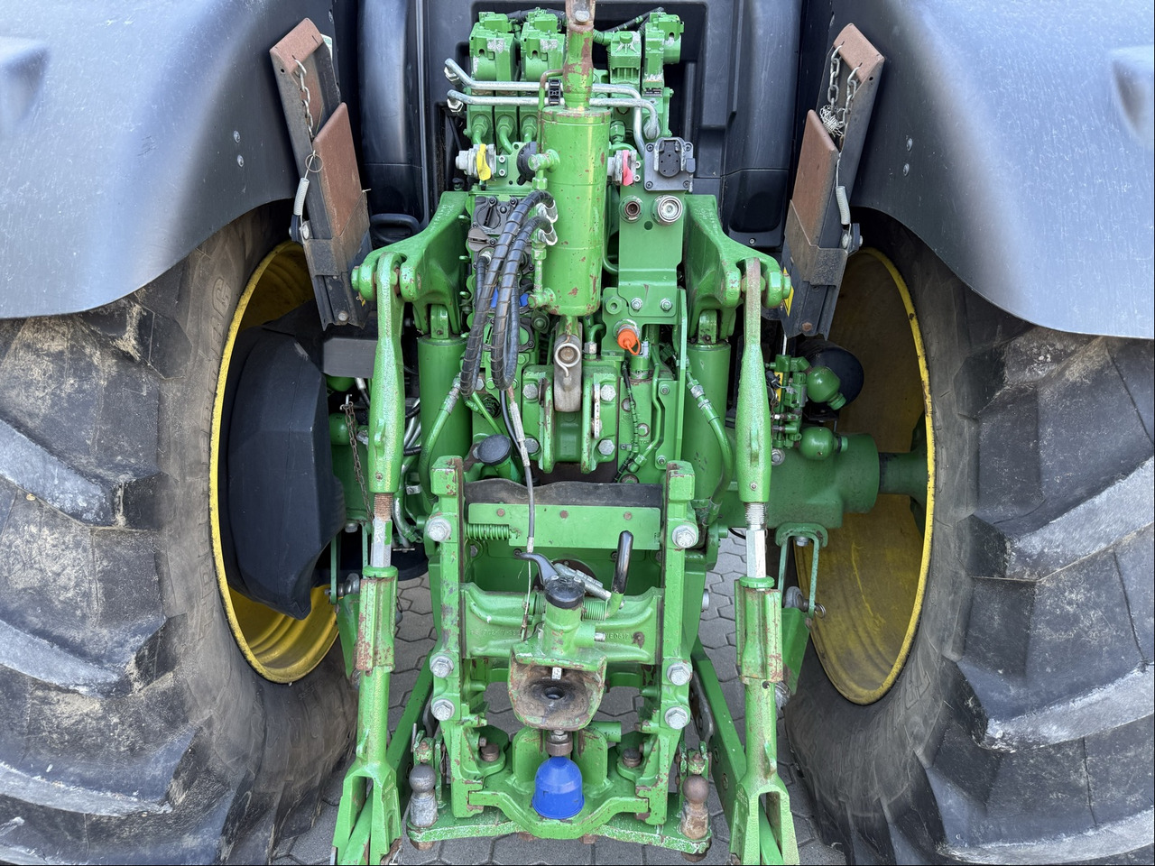 Tractor John Deere 6215R: foto 13 Tractor John Deere 6215R: foto 13