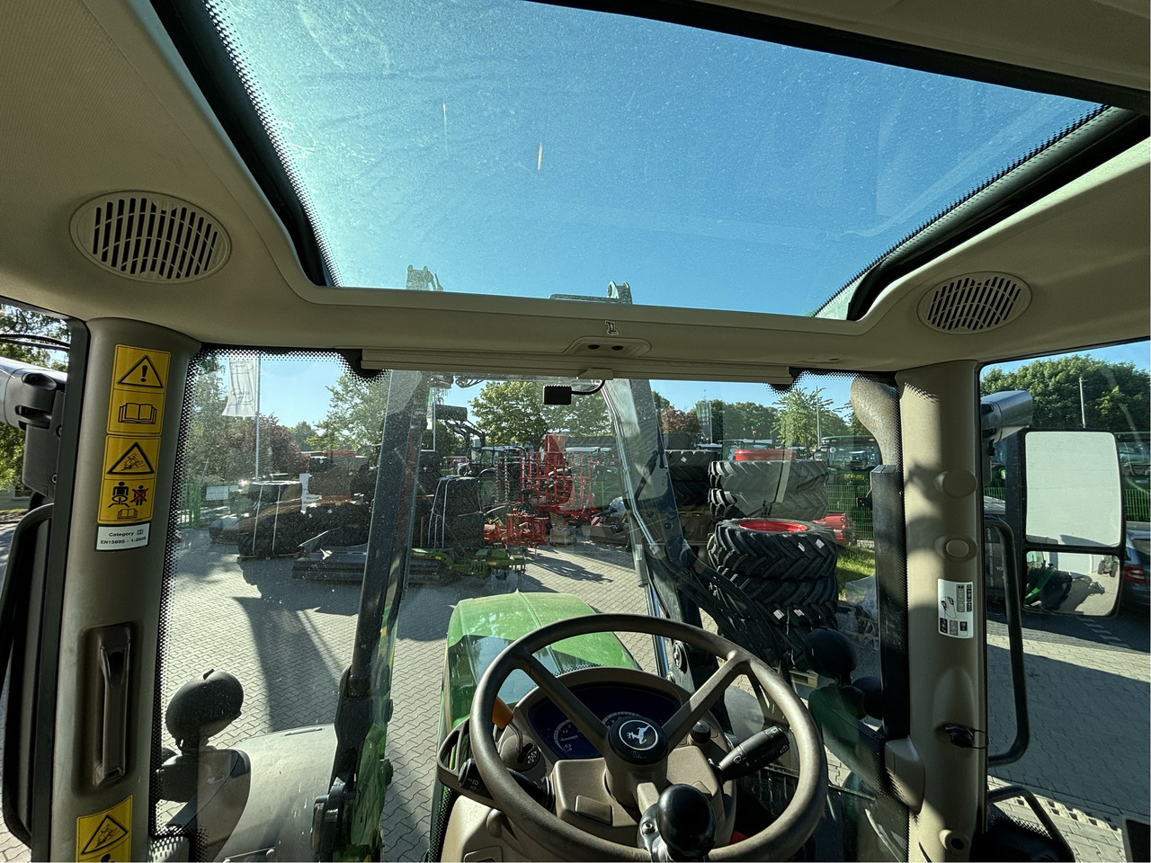 John Deere 6230 R - Tractor: foto 2 John Deere 6230 R - Tractor: foto 2