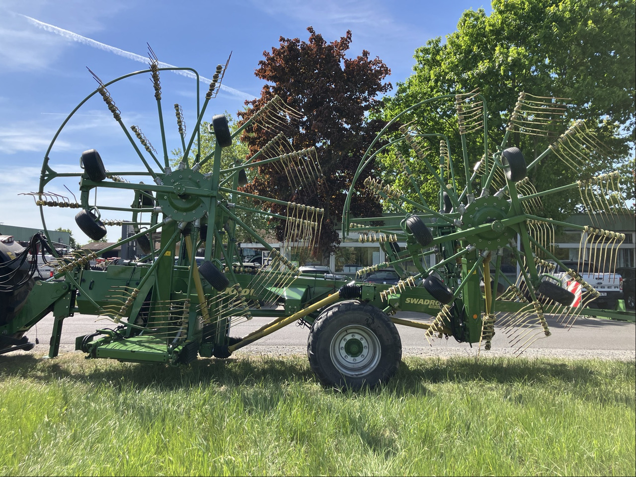 Krone Schwadro 1400 Plus - Henificadora: foto 4 Krone Schwadro 1400 Plus - Henificadora: foto 4