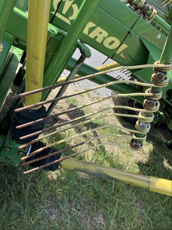 Krone Schwadro 1400 Plus - Henificadora: foto 3 Krone Schwadro 1400 Plus - Henificadora: foto 3