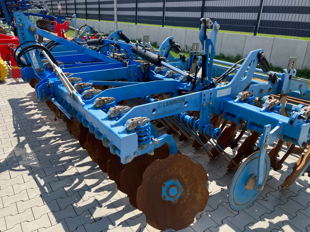 Lemken Rubin 10 - Grada: foto 1 Lemken Rubin 10 - Grada: foto 1