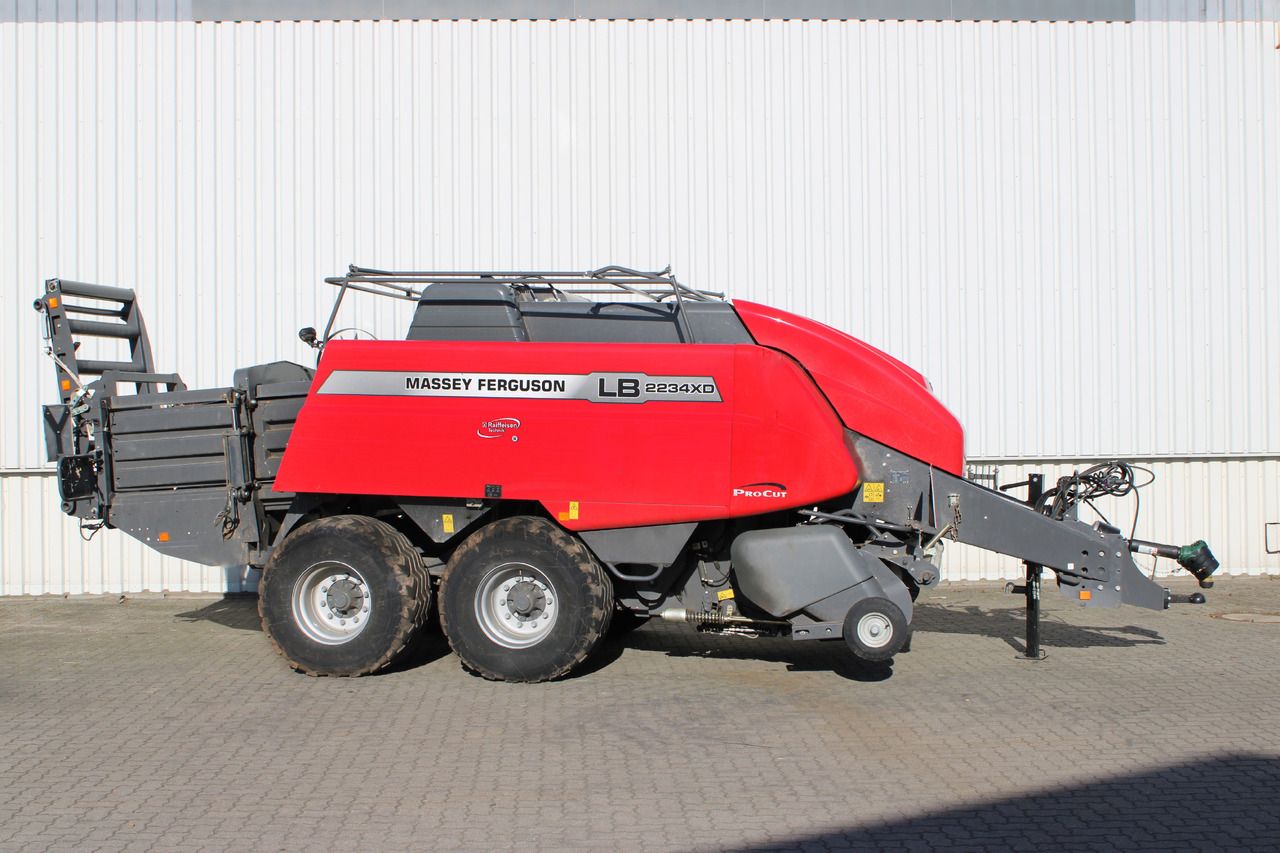 Massey Ferguson 2234 XDTC EU - Empacadora de pacas cuadradas: foto 1 Massey Ferguson 2234 XDTC EU - Empacadora de pacas cuadradas: foto 1
