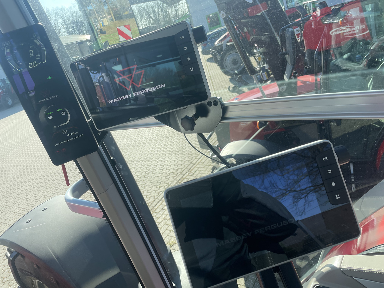 Massey Ferguson 8S.265 Dyna-VT EXCLUSIVE - Tractor: foto 4 Massey Ferguson 8S.265 Dyna-VT EXCLUSIVE - Tractor: foto 4