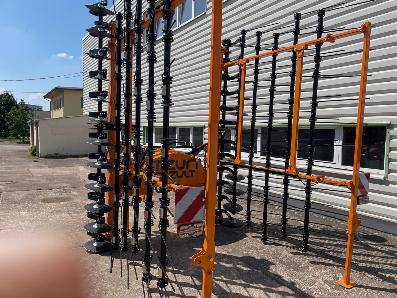 Mezuri Rzult 7,5m professional - Grada: foto 2 Mezuri Rzult 7,5m professional - Grada: foto 2