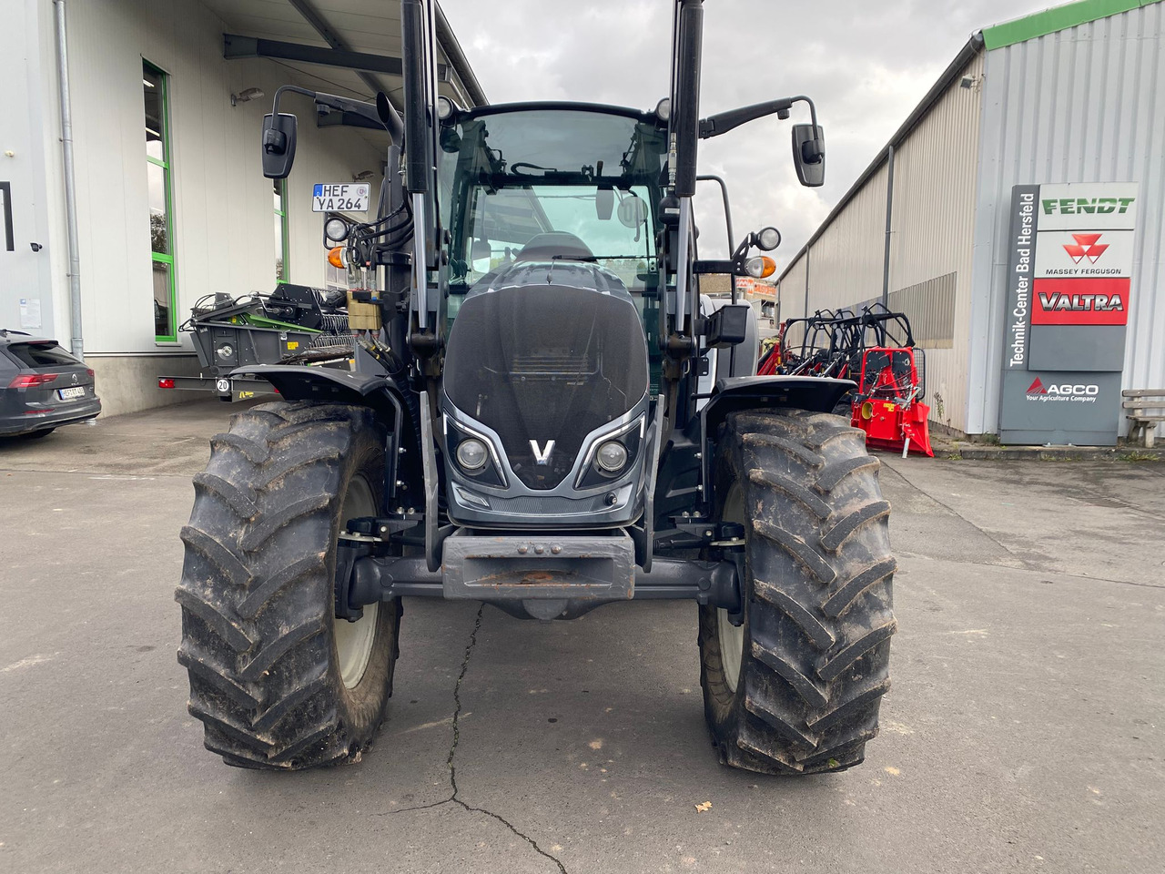 Valtra A 104 MH4 - Tractor: foto 4 Valtra A 104 MH4 - Tractor: foto 4