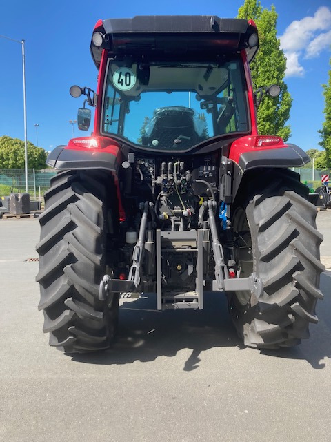 Valtra A105 MH4 - Tractor: foto 3 Valtra A105 MH4 - Tractor: foto 3
