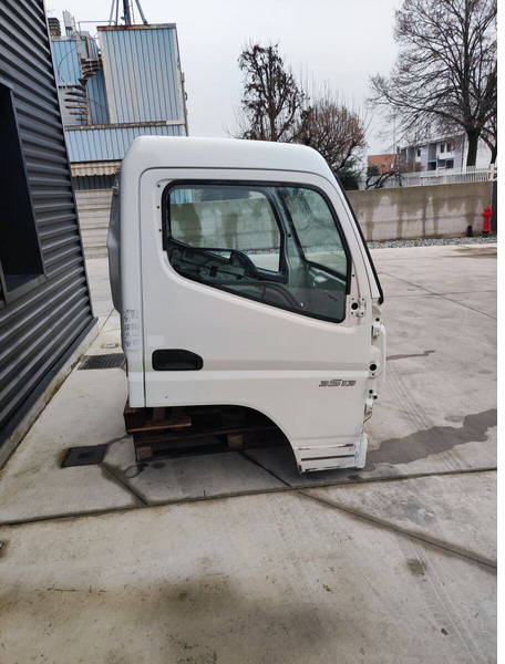 Cabina e interior para Camión Mitsubishi Fuso CANTER S TYPE EURO 5 EURO 6 MODEL: foto 9