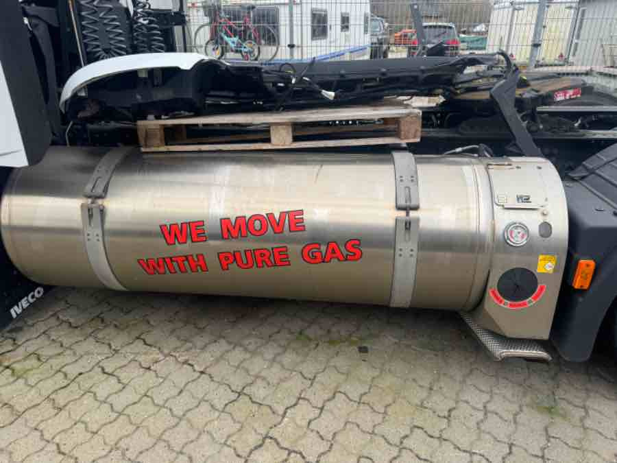 IVECO GAS / LNG SYSTEM TANK 5802695663 - Procesamiento de combustible para Camión: foto 2 IVECO GAS / LNG SYSTEM TANK 5802695663 - Procesamiento de combustible para Camión: foto 2